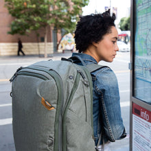 Load image into Gallery viewer, Travel Backpack 45L