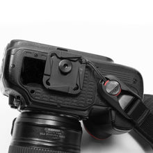 Load image into Gallery viewer, Clutch
